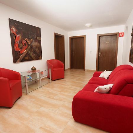 Hotel Kuenstleralm Kaprun Εξωτερικό φωτογραφία