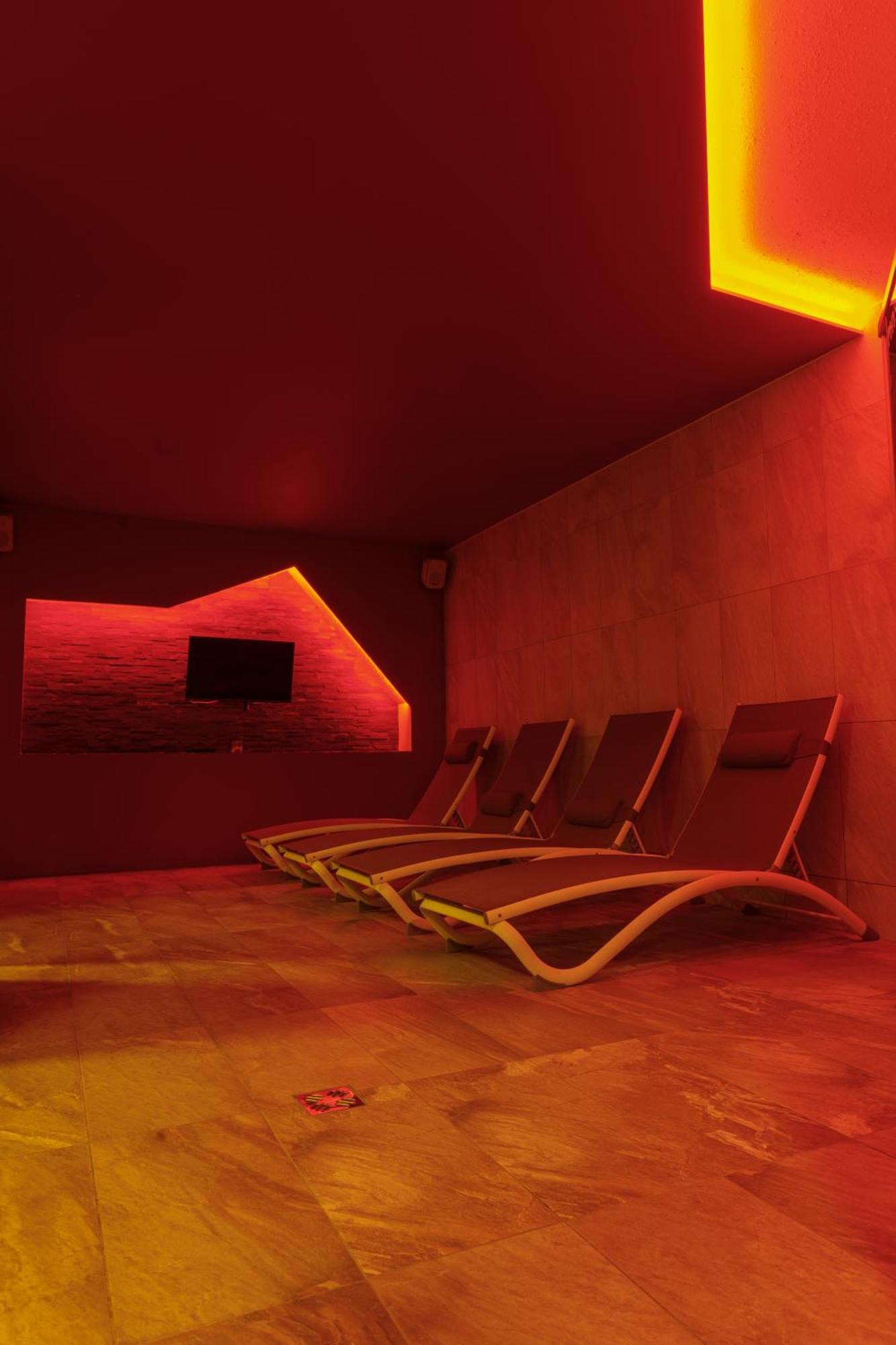 Hotel Kuenstleralm Kaprun Εξωτερικό φωτογραφία