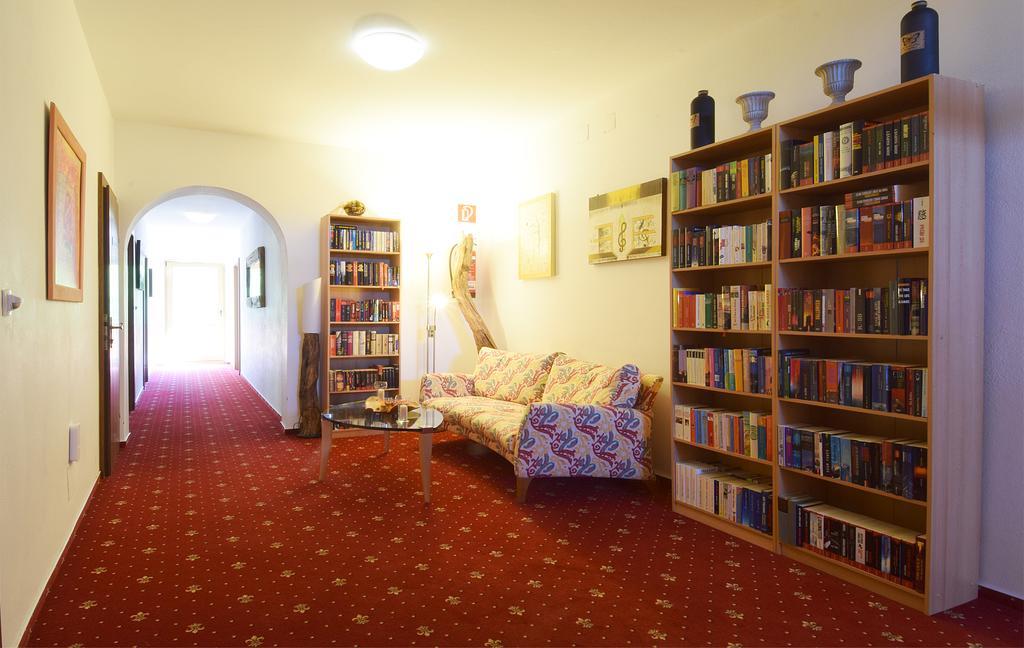 Hotel Kuenstleralm Kaprun Εξωτερικό φωτογραφία
