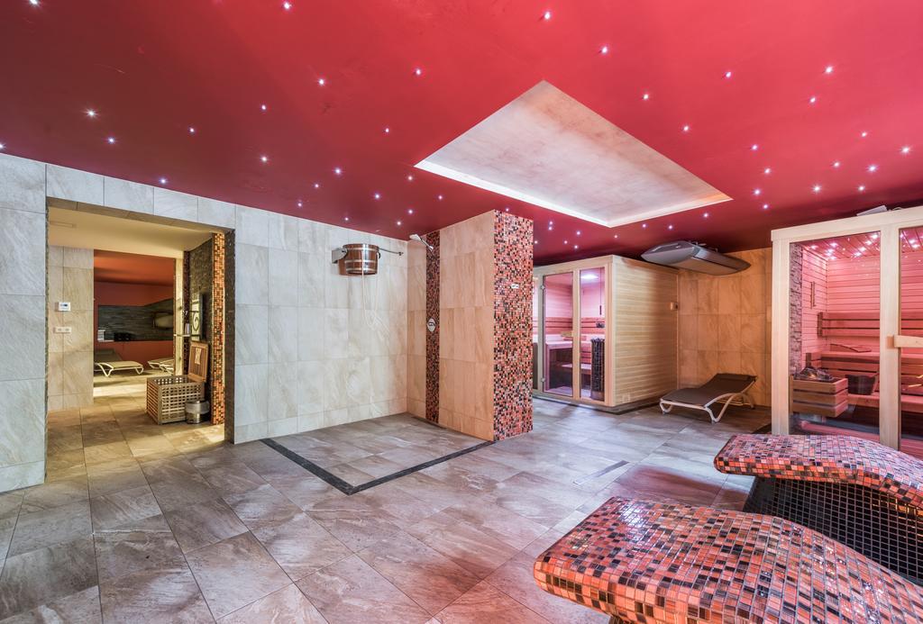 Hotel Kuenstleralm Kaprun Εξωτερικό φωτογραφία